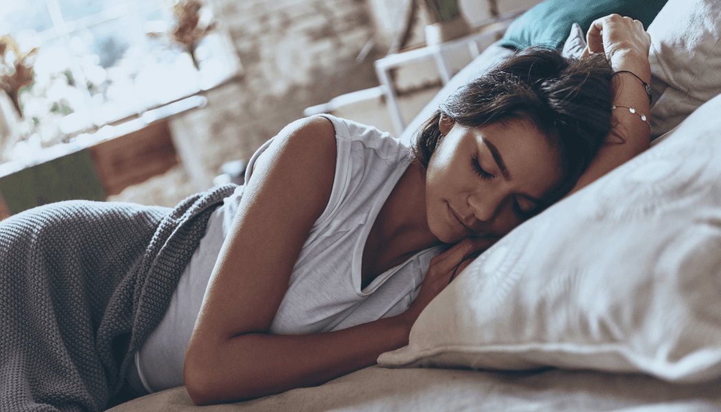 Les Meilleures Huiles Essentielles pour le Sommeil et Comment les Utiliser