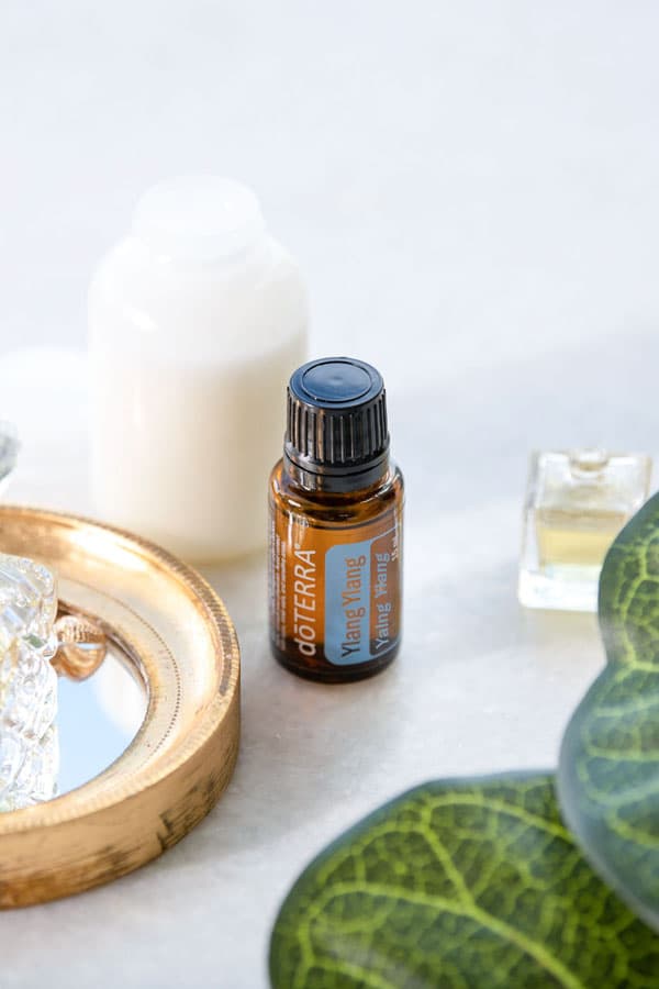 Huile essentielle de ylang-ylang